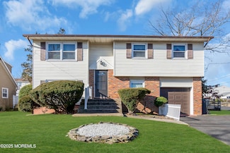 177 Queen Ann Rd, Brick, NJ 08723
