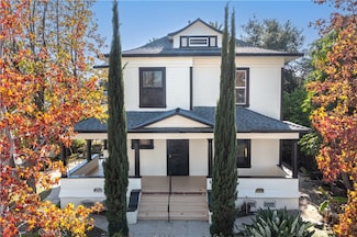 724 W 2nd St, Pomona, CA 91766