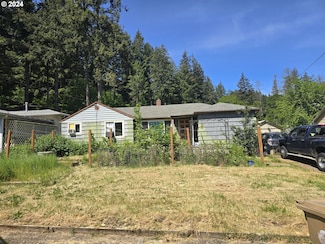 140 7th Ave, Sweet Home, OR 97386