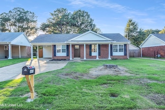 8493 Cedarbrush Dr, Southaven, MS 38671