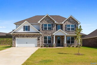 1903 Rae Ct SE, Hartselle, AL 35640