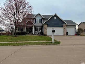 2735 Julie Lane Ct, Davenport, IA 52807