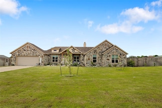 300 Delatorre St, Trenton, TX 75490
