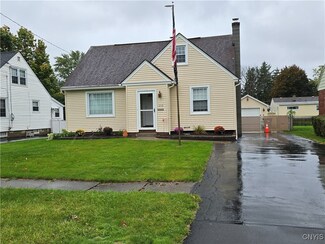 215 Beechwood Ave, Liverpool, NY 13088