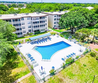 2600 NW 49th Ave Unit 112, Lauderdale Lakes, FL 33313