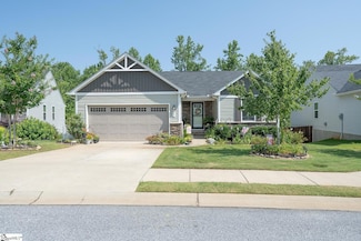 415 Edgehill Ct, Greenville, SC 29617