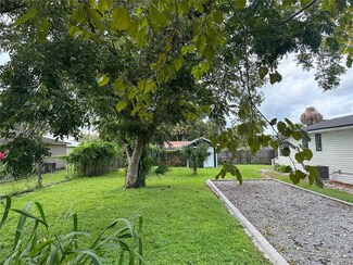 1606 Peach Ave, Sanford, FL 32771