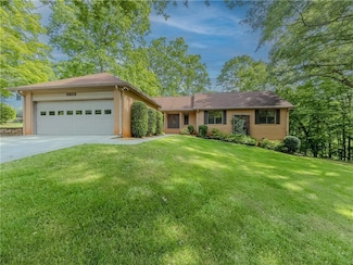3809 Cotswold Dr SW, Lilburn, GA 30047