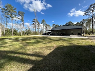 202 W Stroker Rd, Crosby, TX 77532