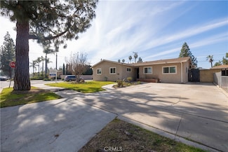 934 S Karen Ave, Santa Ana, CA 92704