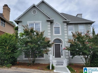 2826 Seven Oaks Cir, Vestavia, AL 35216
