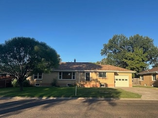 1010 N Clay Ave, Liberal, KS 67901