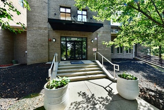 8555 One West Dr Unit 101, Indianapolis, IN 46260