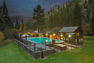 260 Medicine Springs Rd, Conner, MT 59827