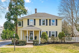 3 Pine Plain Rd, Wellesley Hills, MA 02481