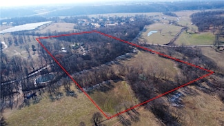 8213 E Brown Rd, Lowell, AR 72745