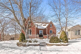 1721 Hayselton Dr, Jefferson City, MO 65109