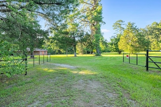 5735 County Road 2252, Cleveland, TX 77327