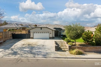 401 Hillard St, Taft, CA 93268