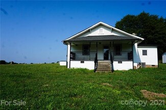 117 Hilltop Dr, Mooresboro, NC 28114