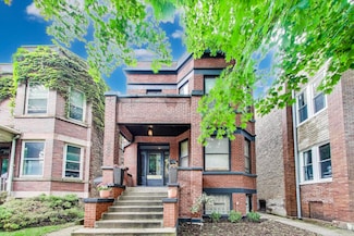 4433 N Artesian Ave, Chicago, IL 60625