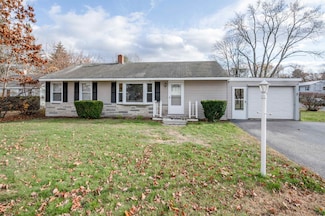 3 Exeter St, Derry, NH 03038