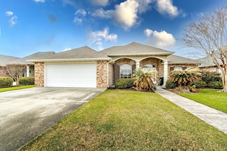 200 Lansdown Dr, Houma, LA 70360