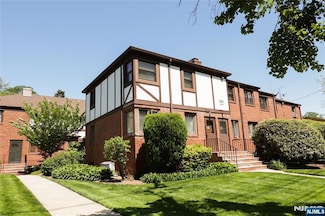 520 Broad Ave Unit 14, Englewood, NJ 07631