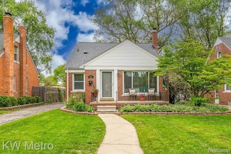 1930 N Wilson Ave, Royal Oak, MI 48073
