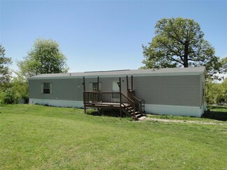 16999 Liberty Dr, Saint Robert, MO 65584