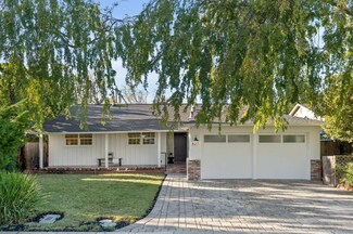 827 Ross Ct, Palo Alto, CA 94303