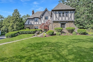 524 Ludlow Ave, Cincinnati, OH 45220