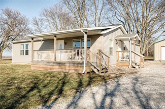 569 S 1000 W, Lexington, IN 47138
