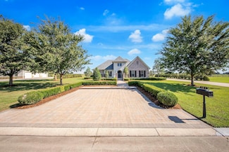 271 La Tour Blvd, Mathews, LA 70375