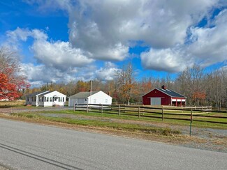 1216 Shore Rd, Lamoine, ME 04605