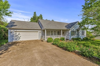 702 Oak St, Fredericktown, MO 63645