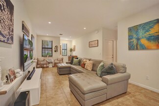 153 W Astor Cir, Delray Beach, FL 33484