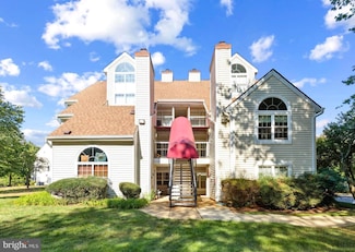 1018 Fallcrest Ct Unit 3-301, Bowie, MD 20721