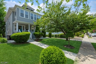 32 Brookfield Rd, Montclair, NJ 07043