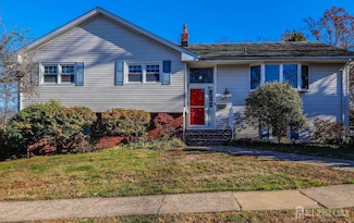 74 Newman St, Metuchen, NJ 08840