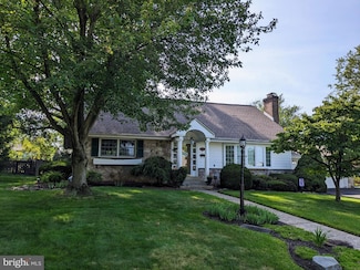 373 Barrett Rd, Emmaus, PA 18049