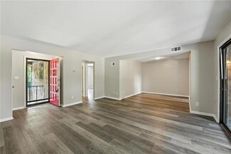 7414 W 102nd Ct, Overland Park, KS 66212