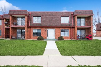 419 Crimson Dr NE Unit 23, Cedar Rapids, IA 52402