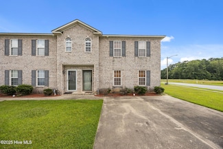 300 S Square Dr Unit B, Winterville, NC 28590