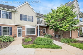 1116 Rial Lake Dr Unit 56, Howell, MI 48843
