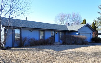 8314 Elm Ave, Machesney Park, IL 61115