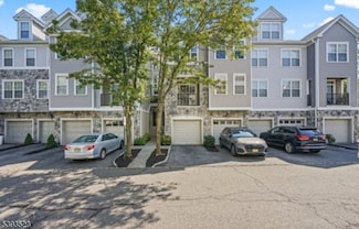 107 Brittany Ct, Clifton, NJ 07013