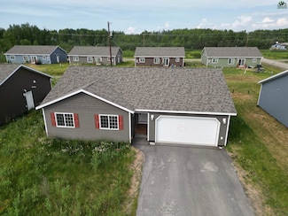 1611 Bronco Ln, North Pole, AK 99705