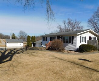 413 N Buchanan St, Monroe, IA 50170