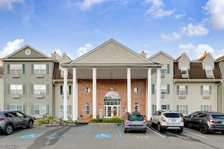 6315 Richmond Rd Unit 315, West Milford, NJ 07480